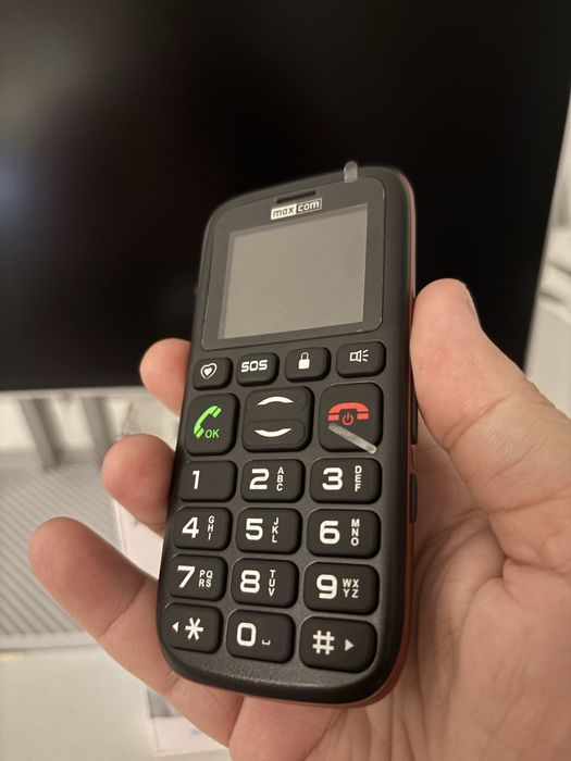 Telefon mobil Maxcom Senior MM428