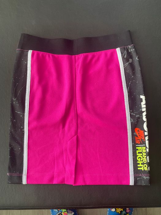 Спортна пола Jordan нова без етикети