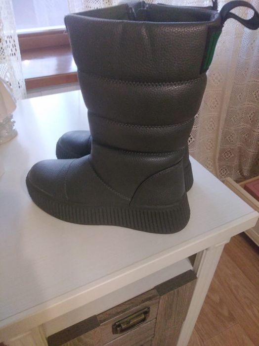 Новые кроссовки и сапоги