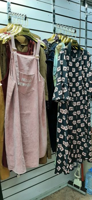 Женская одежда, товар на продажу