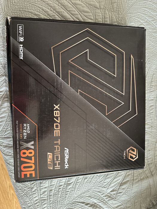 Дънна платка Asrock X870E  ddr5