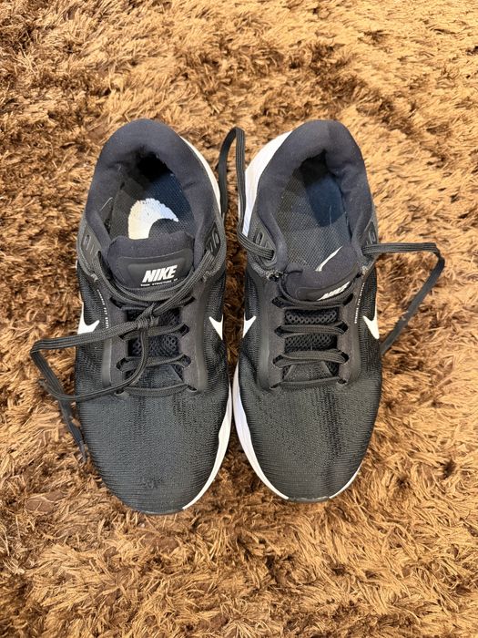 Nike air zoom structure 24