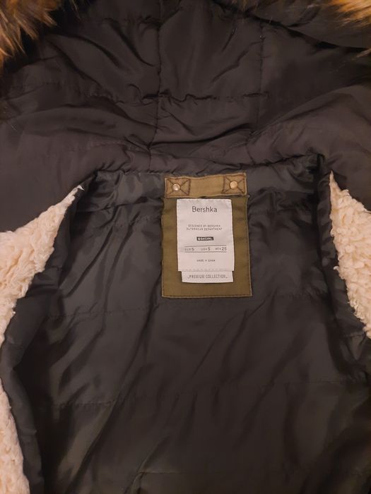 Parka Damă Bershka Premium-S  în stare excelentă