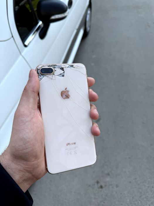 iPhone 8 plus sotiladi