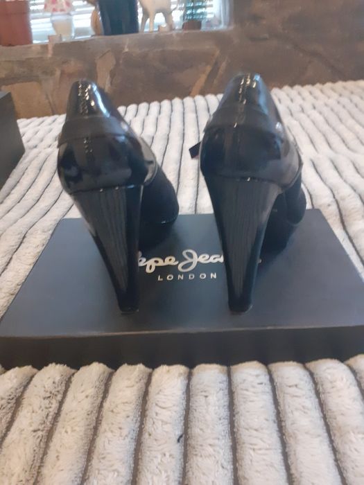 Кожени обувки pepe jeans 37 номер