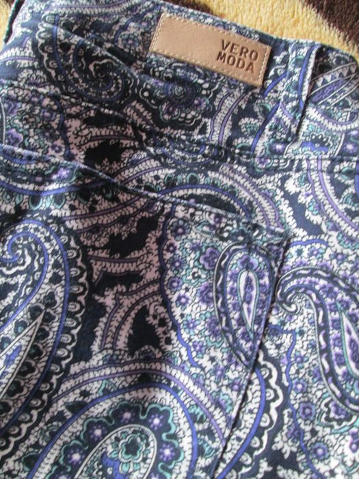 jeans  moderni Vero Moda