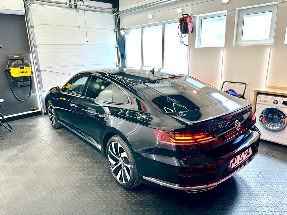 VW Arteon 2.0 TSI 4 Motion R line