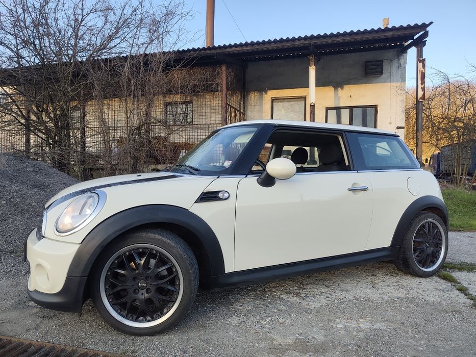 Mini Cooper One R56