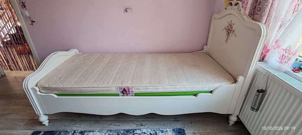Pat alb 90 /200 cu saltea ortopedica