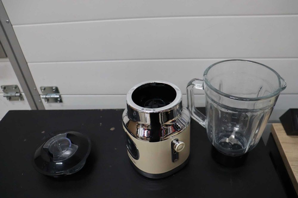 Блендер Cecotec Yellow RetroTwist 800 W, стъклена купа 1л, 4 остриета