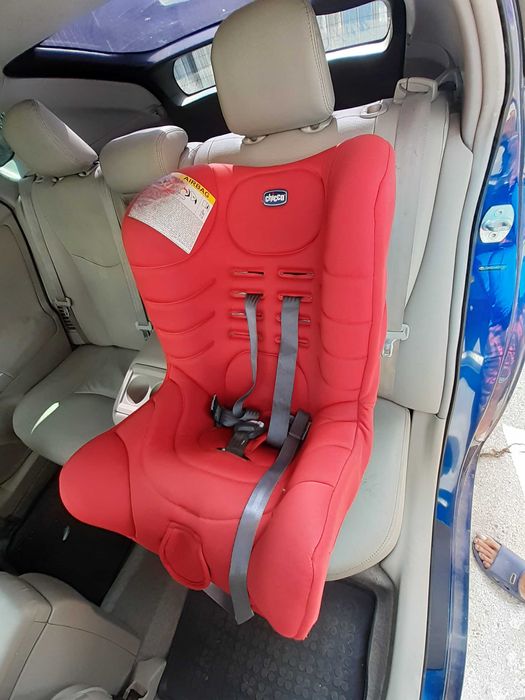 Scaun auto Chicco, impecabil, original