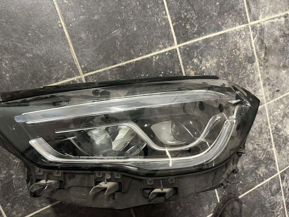 Ляв фар Mercedes GLA W247 LED