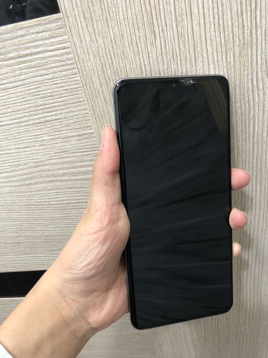 S 20+Ultra telefon sotiladi