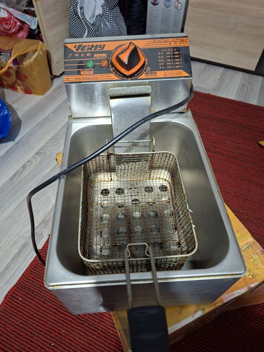 Продам фритюрницу