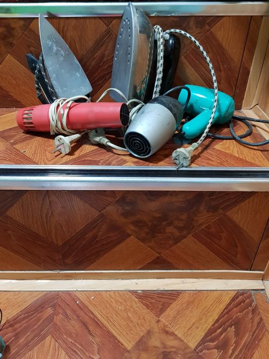 Продам бытовой техники рабочие и нерабочие цена за всё