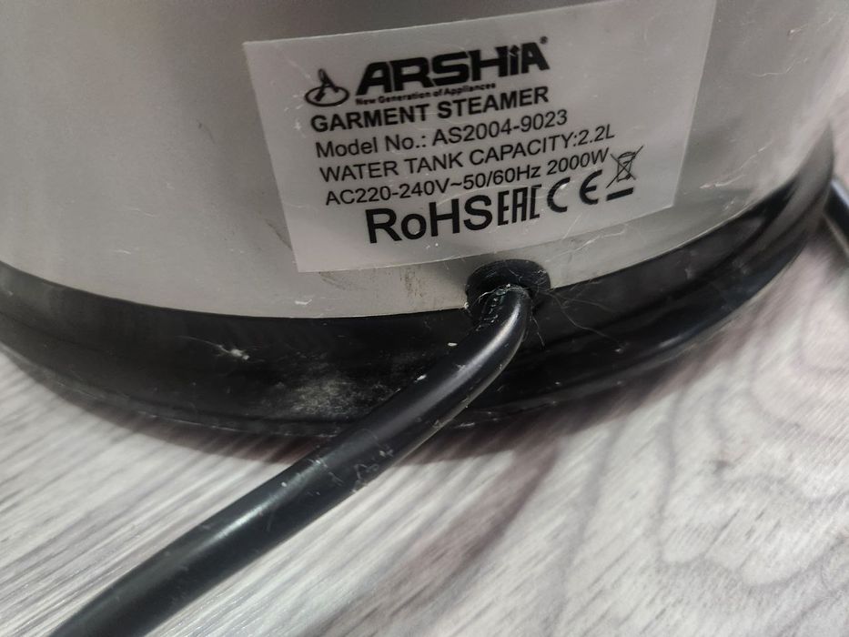 Паровой утюг Arshia .