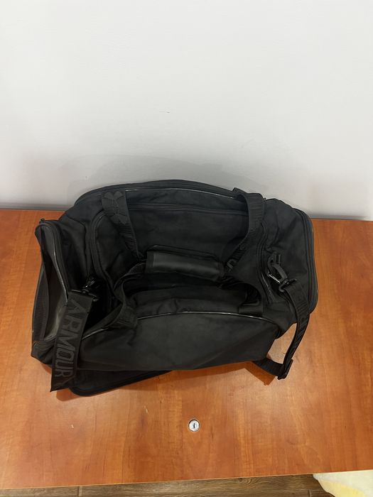 Продаю спортивную сумку