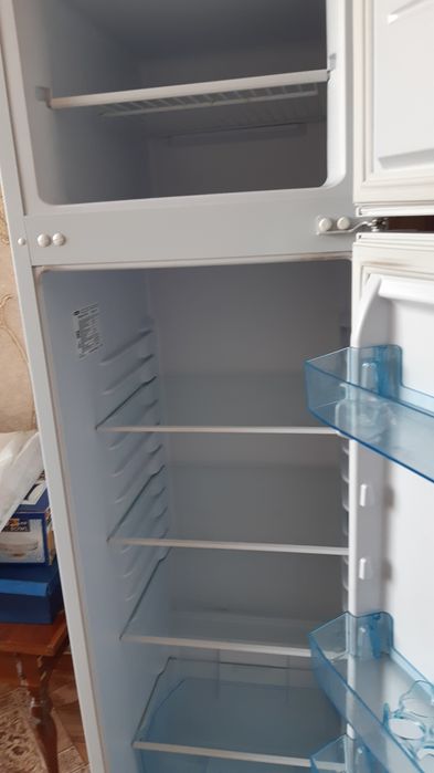 Холодильник Бирюса