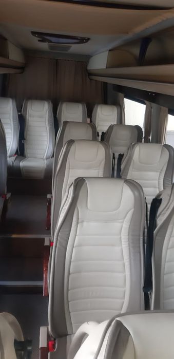 Продам бус Крафтер 18 местный