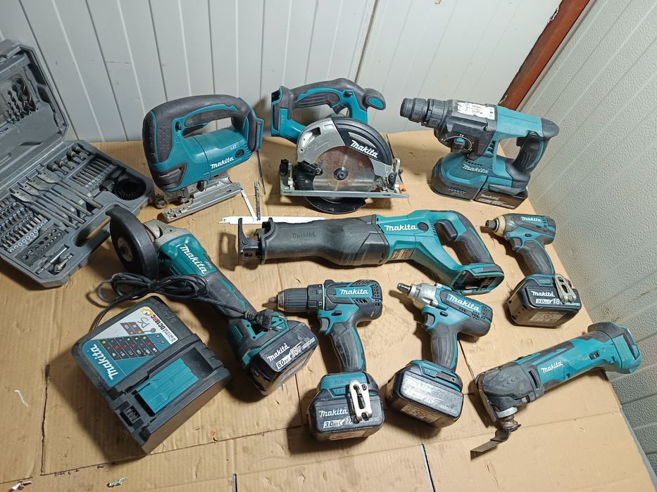 Set Makita 18v cu acumulatori flex roto fierăstrău circular pendular