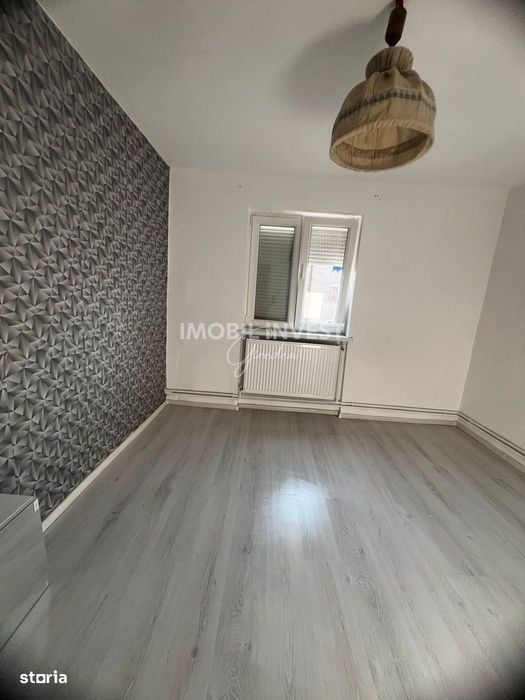 Apartament 3 camere | Etaj 3 | Sebes | 52.000 €