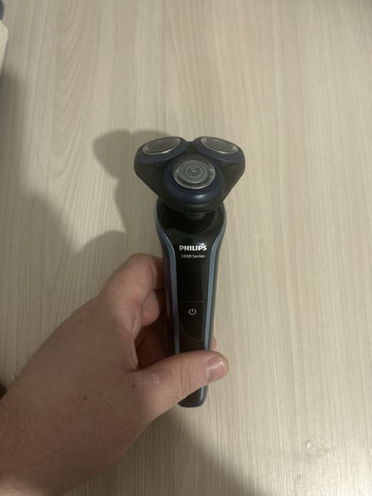 Электробритва Philips S3608