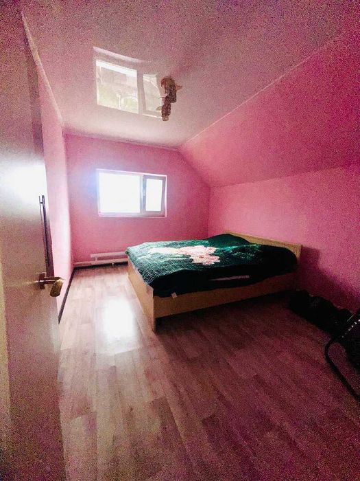 4 комнатный коттедж. п. Солнечный.