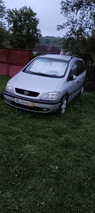 Vând mașina ne funcțională