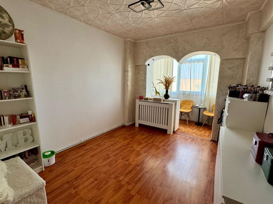 Vand apartament 4 camere decomandat cartier Prundu, Pitesti