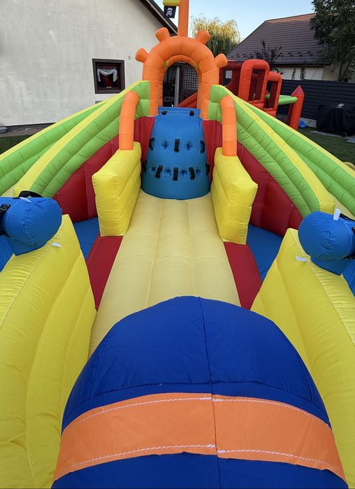 Tobogane/castele gonflabile- evenimente /petreceri/ spatiu de joaca