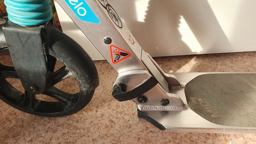 Продам самокат трюковый Oxelo