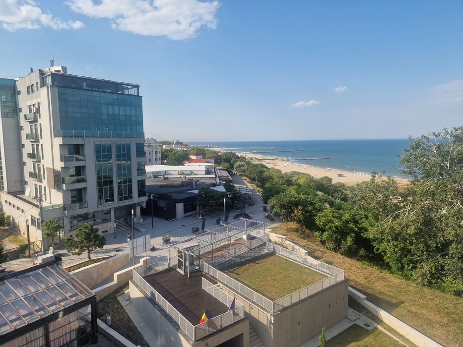 De vânzare apartament 3 camere