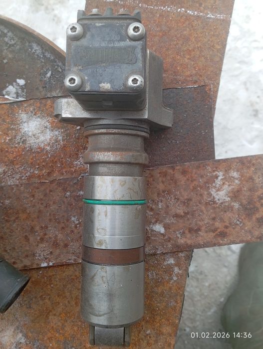 Продам форсунка от фуры