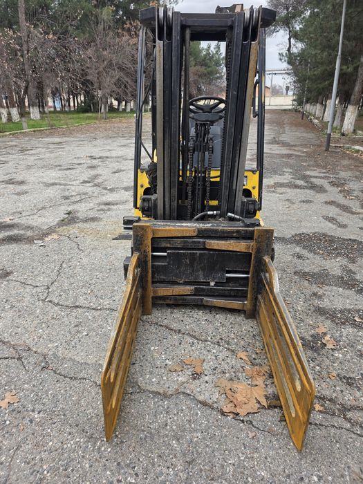 Автокара HUNDAI 15D 7E