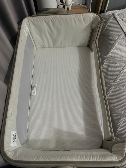 Детская кроватка, манеж Chicco