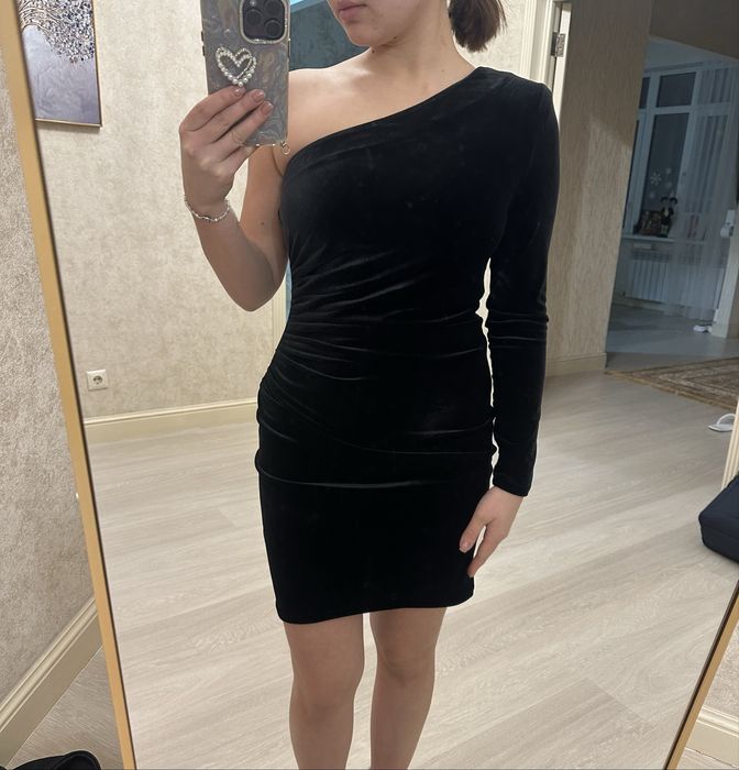 Платье МАНГО велюр