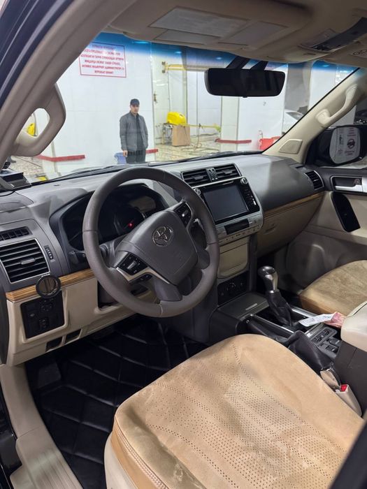 Тойота прадо  2021