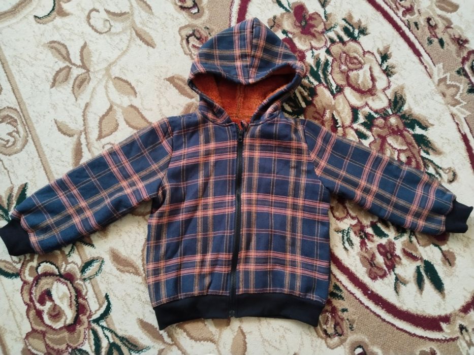 Продам куртку для мальчика.