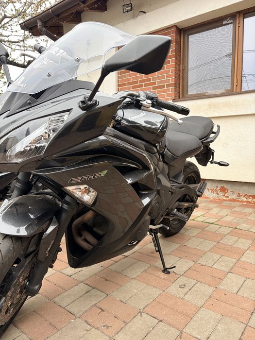 Motocicleta Kawaski Ninja ER6F