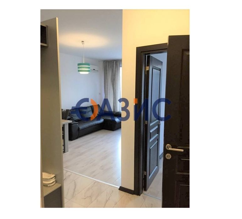 Продава се Двустаен апартамент в Приморско - 59 кв.м за 942 €/кв.м - Снимка #2