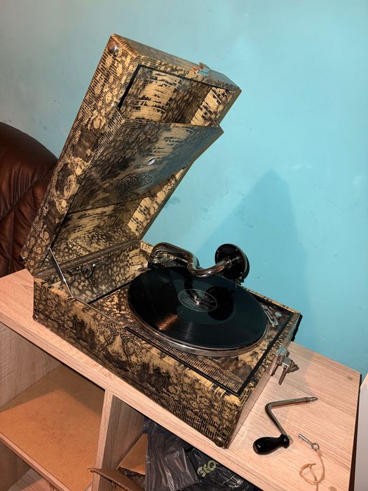 Уникален антикварен грамофон Triumphon (1930г.) - Луксозен Зми