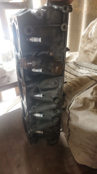 Авто запчас Ауди с4