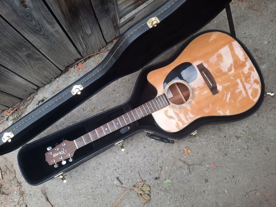 Гитара электроакустика Takamine EG320SC