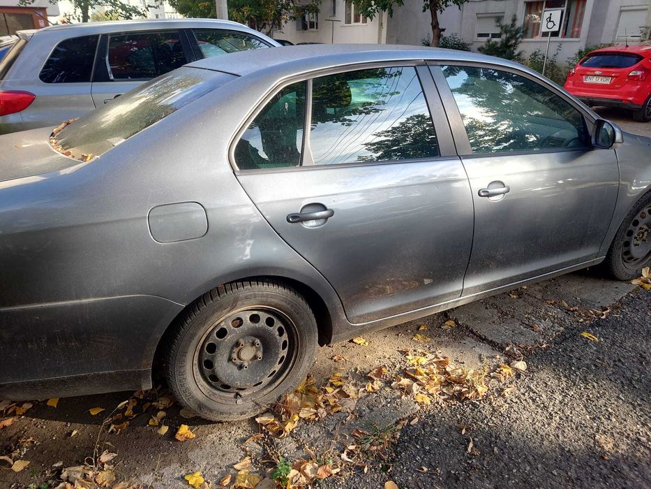 VOLKSWAGEN Jetta 2009 — imagine 3
