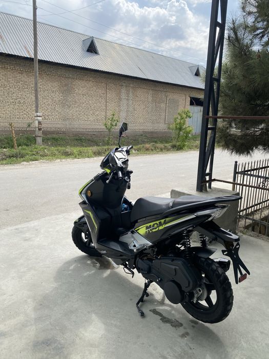 Italia r2 skuter