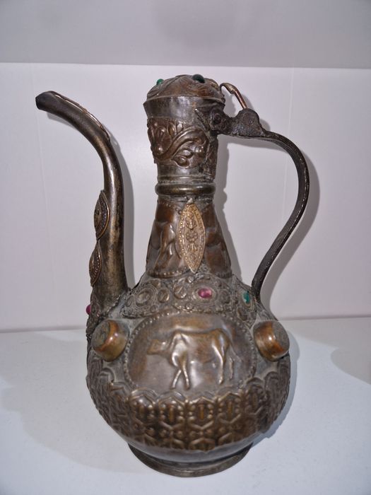 Vas ornamental vechi