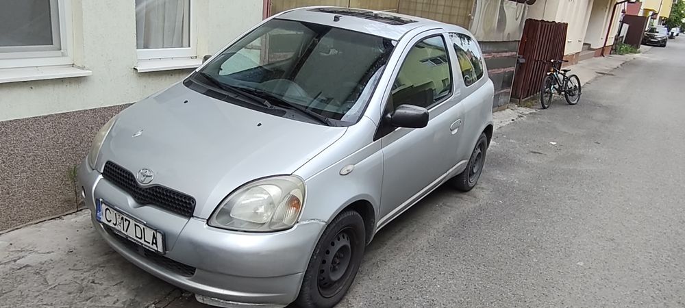 Toyota yaris 2001