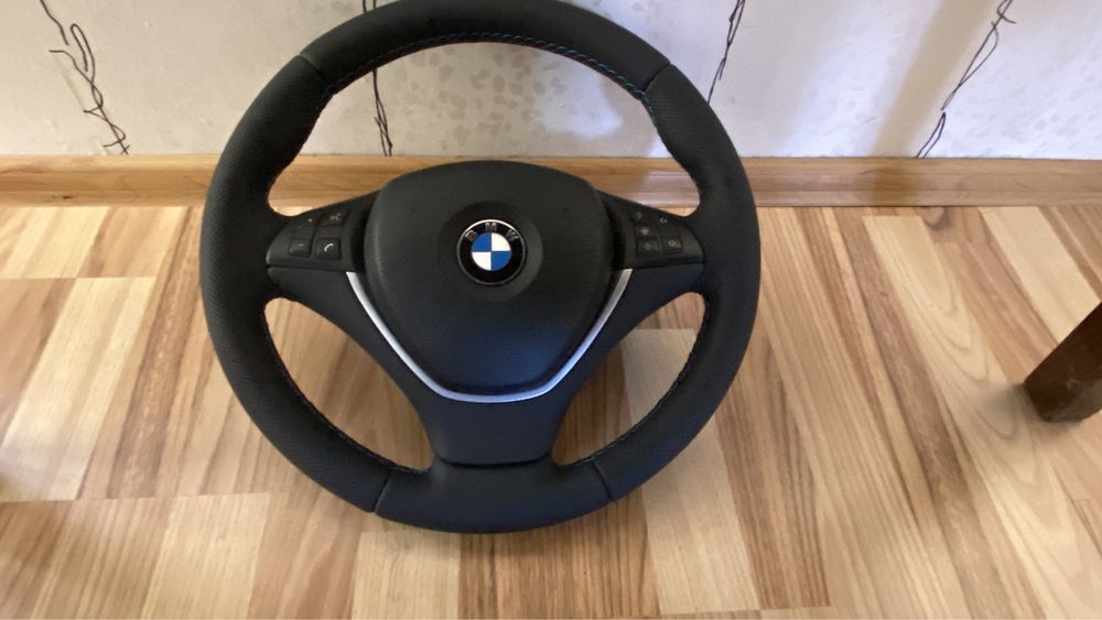 Volan sport cu incalzire reconditionat bmw x5 x6 e70 e71