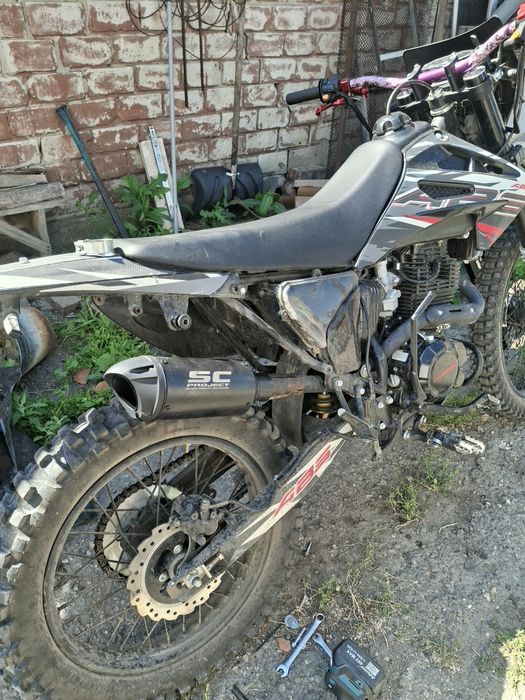 Продам эндуро 300