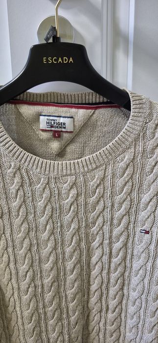 Pullover barbati Tommy Hilfiher marimea L conditie excelenta